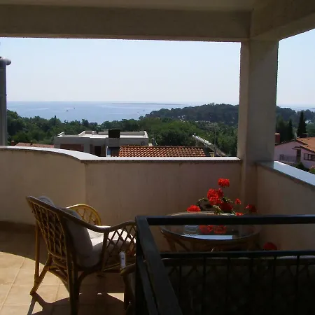 Apartment Apartman Vera Premantura