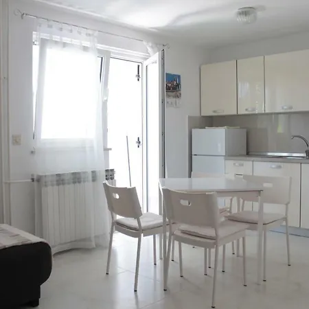 Apartment Vera Premantura