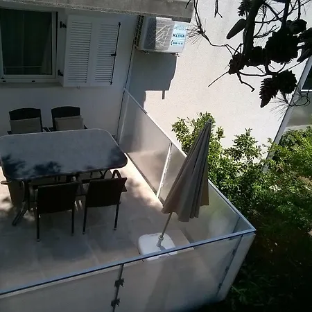 Apartman Vera Apartment